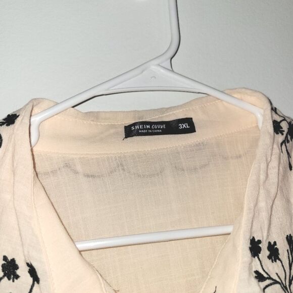 Shein Embroidered Scallop Top XL 1X - Picture 4 of 11